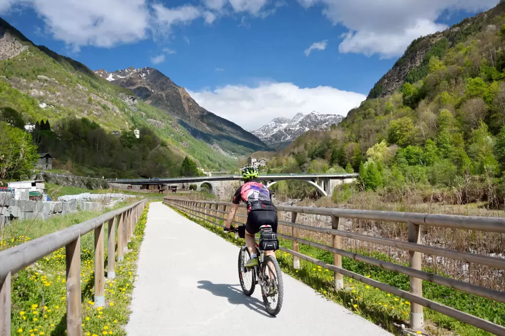 MTB sul Sentiero Rusca in Valmalenco
